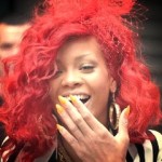 Rihanna e le unghie a punta